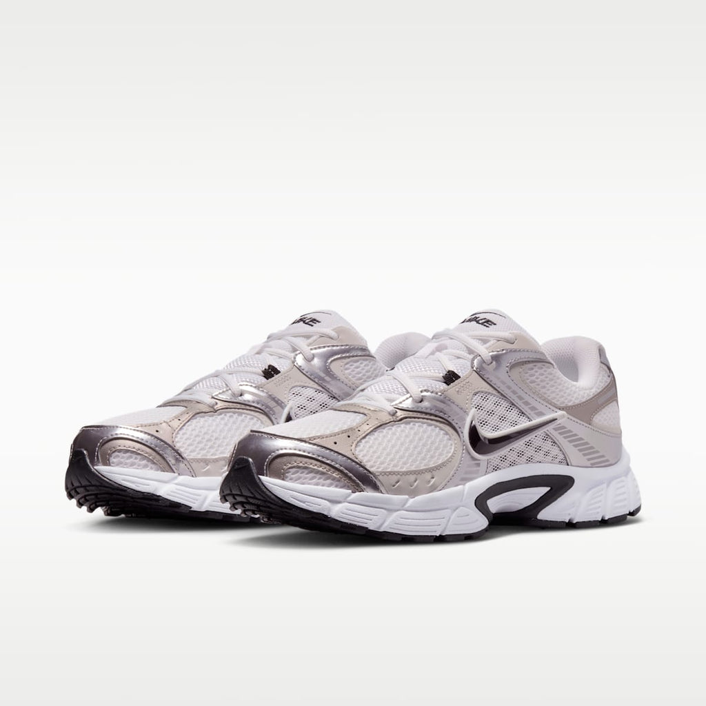 Nike V5 RNR Men's Shoes - White/Vast Grey/College Grey/Black - Image 5