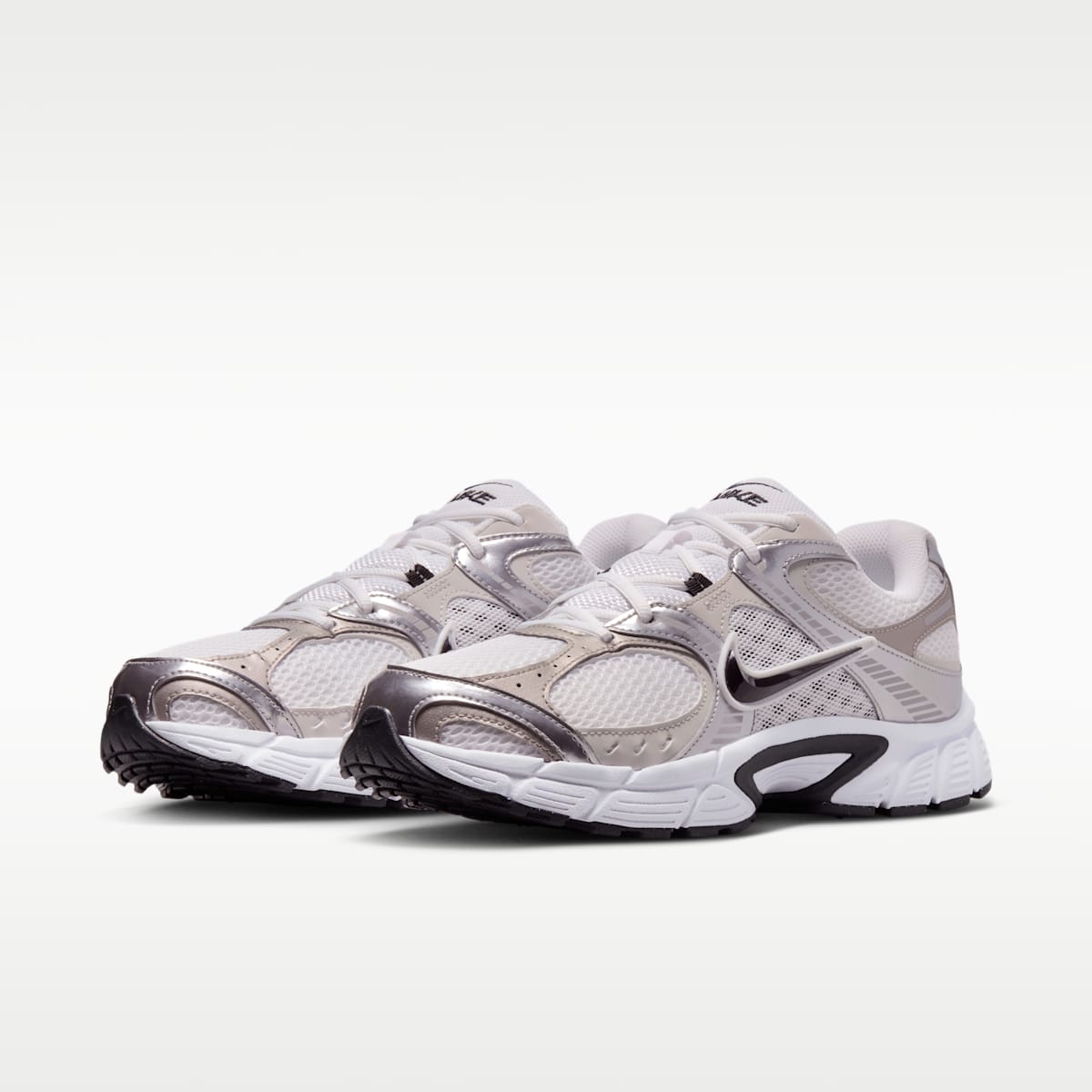 Nike V5 RNR Men's Shoes - White/Vast Grey/College Grey/Black - Image 5