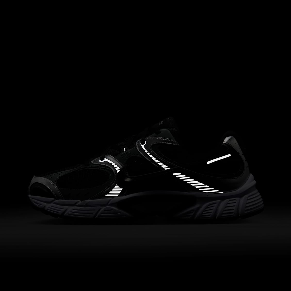 Nike V5 RNR Men's Shoes - Black/Anthracite/Smoke Grey/Black - Image 11