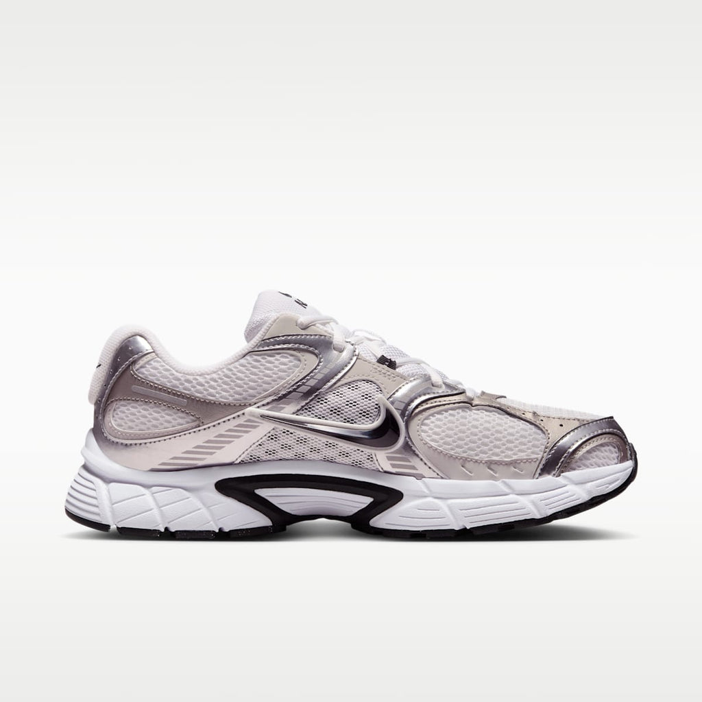 Nike V5 RNR Men's Shoes - White/Vast Grey/College Grey/Black - Image 3