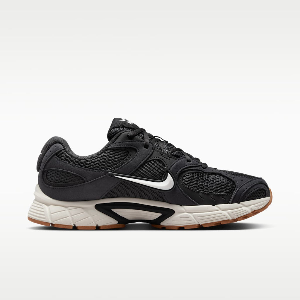 Nike V5 RNR Men's Shoes - Black/Gum Medium Brown/Phantom - Image 3