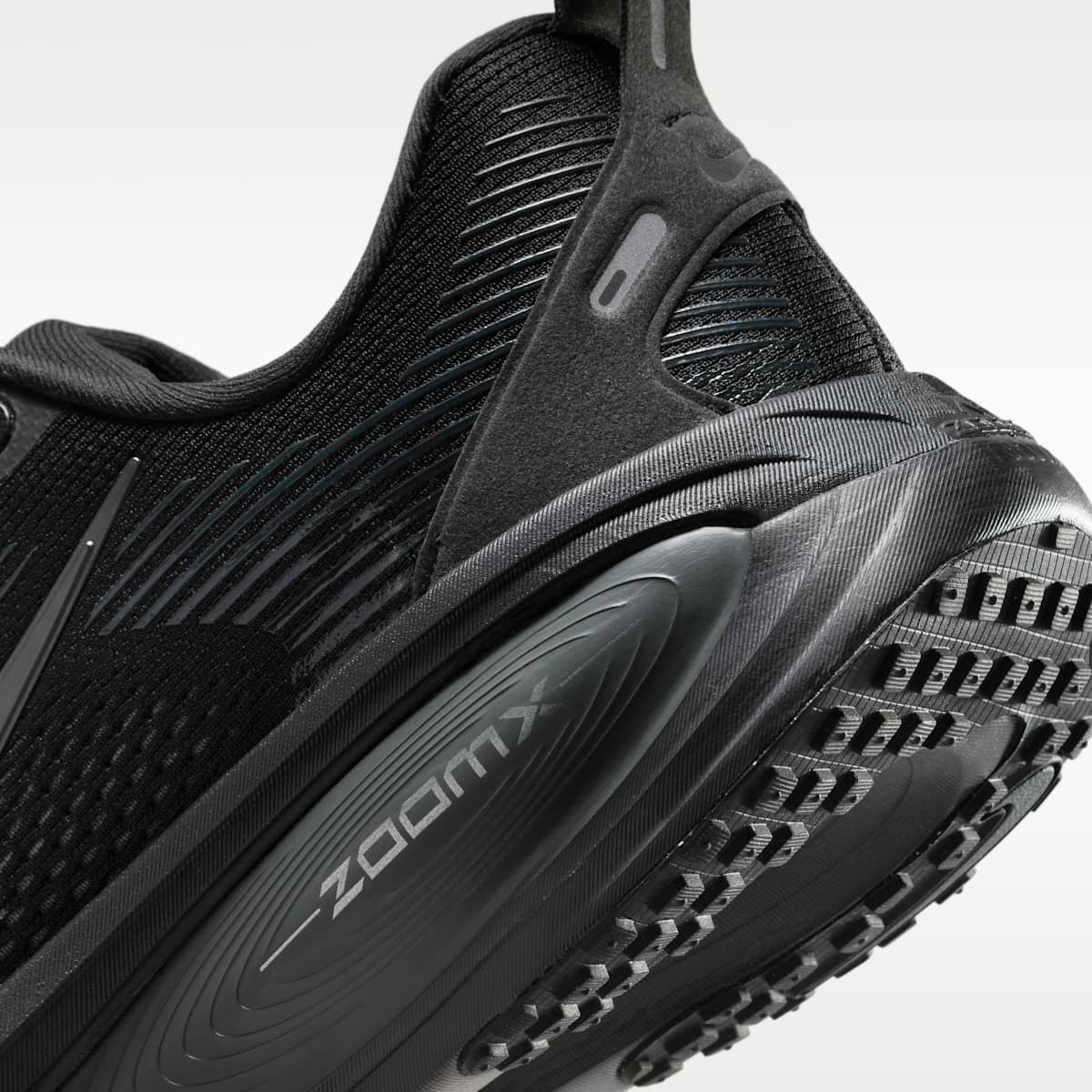 Nike Vomero 18 Men's Road Running Shoes - Black/Dark Smoke Grey/Light Smoke Grey/Black - Image 8