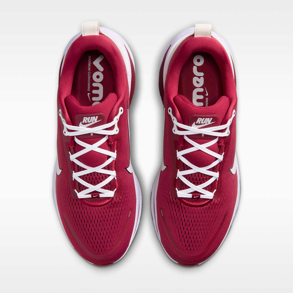 Nike College Vomero 18 (Arkansas) Men's Road Running Shoes - Team Crimson/Black/White - Image 4