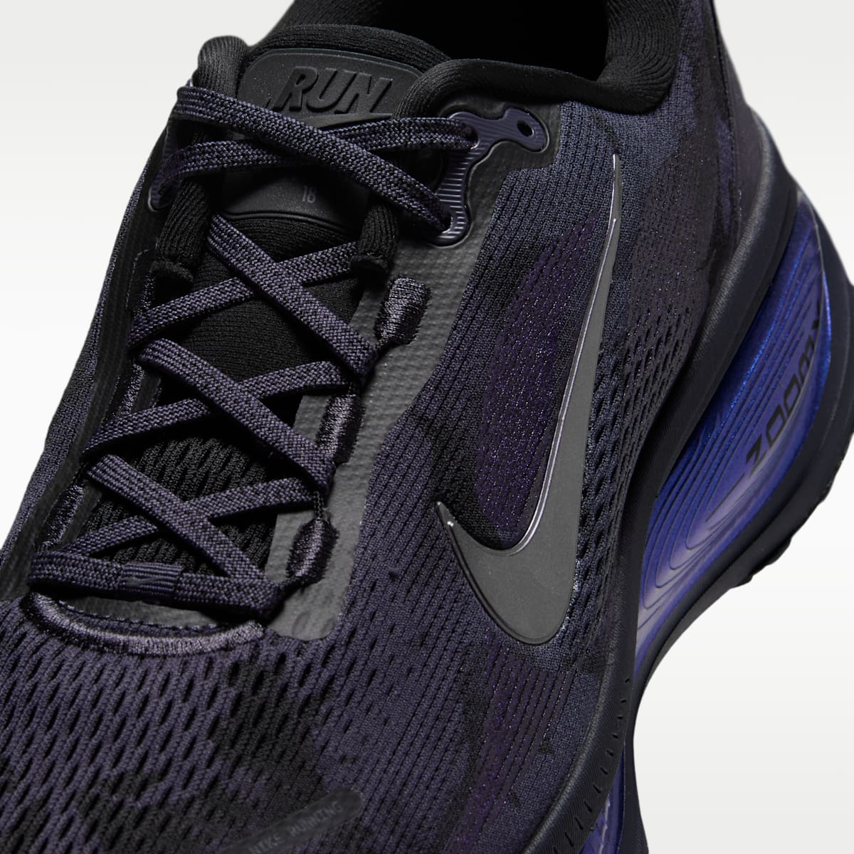 Nike Vomero 18 Men's Road Running Shoes - Gridiron/Black/Multi-Color - Image 7