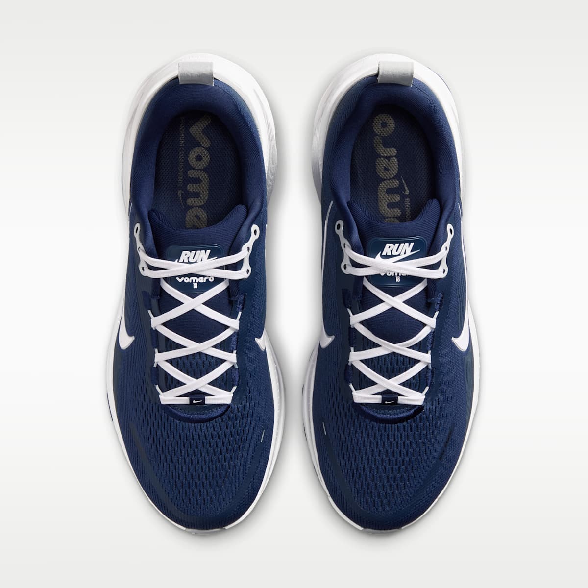 Nike Vomero 18 (Dallas Cowboys) Men's NFL Road Running Shoes - College Navy/Wolf Grey/White - Image 4