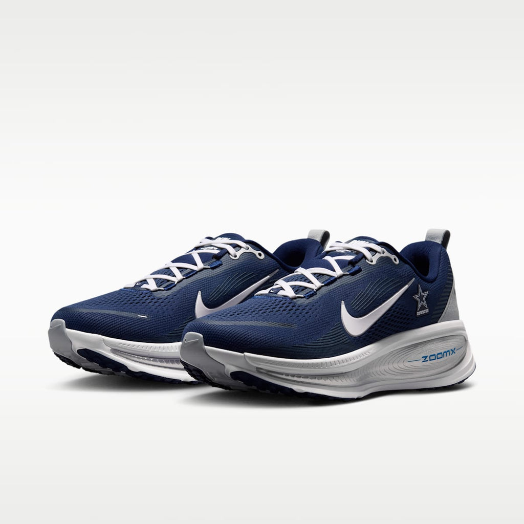 Nike Vomero 18 (Dallas Cowboys) Men's NFL Road Running Shoes - College Navy/Wolf Grey/White - Image 5