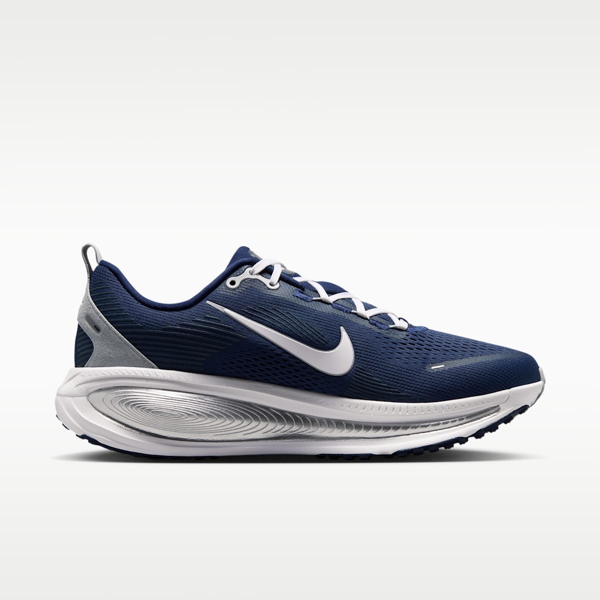 Nike Vomero 18 (Dallas Cowboys) Men's NFL Road Running Shoes - College Navy/Wolf Grey/White - Image 3
