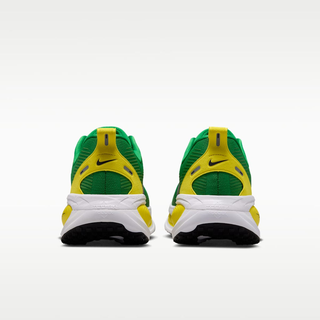 Nike College Vomero 18 (Oregon) Men's Road Running Shoes - Apple Green/White/Black - Image 6