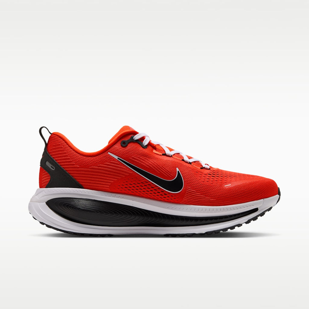 Nike College Vomero 18 (Oregon State) Men's Road Running Shoes - Team Orange/Black/White - Image 3