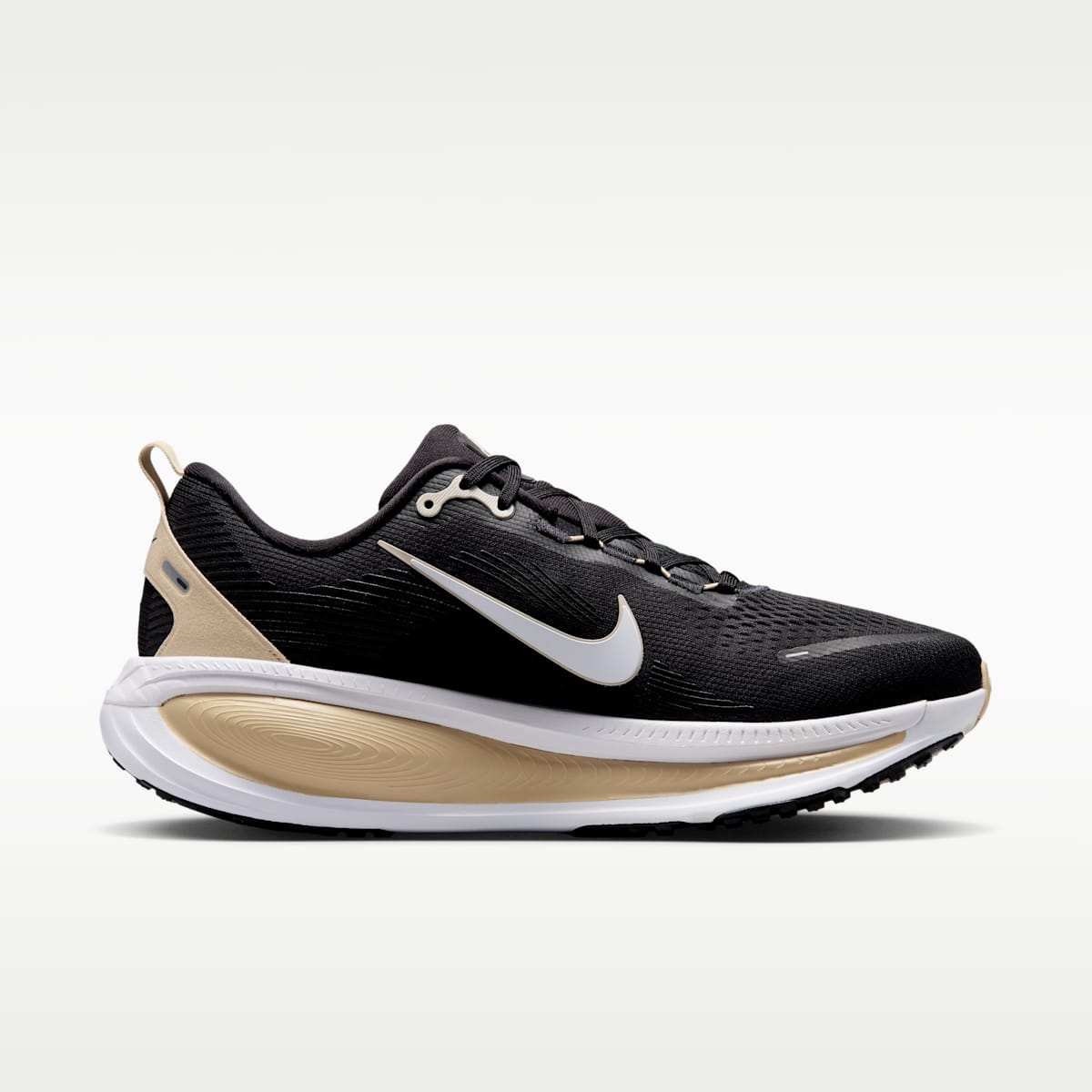 Nike College Vomero 18 (Purdue) Men's Road Running Shoes - Black/Team Gold/White - Image 3