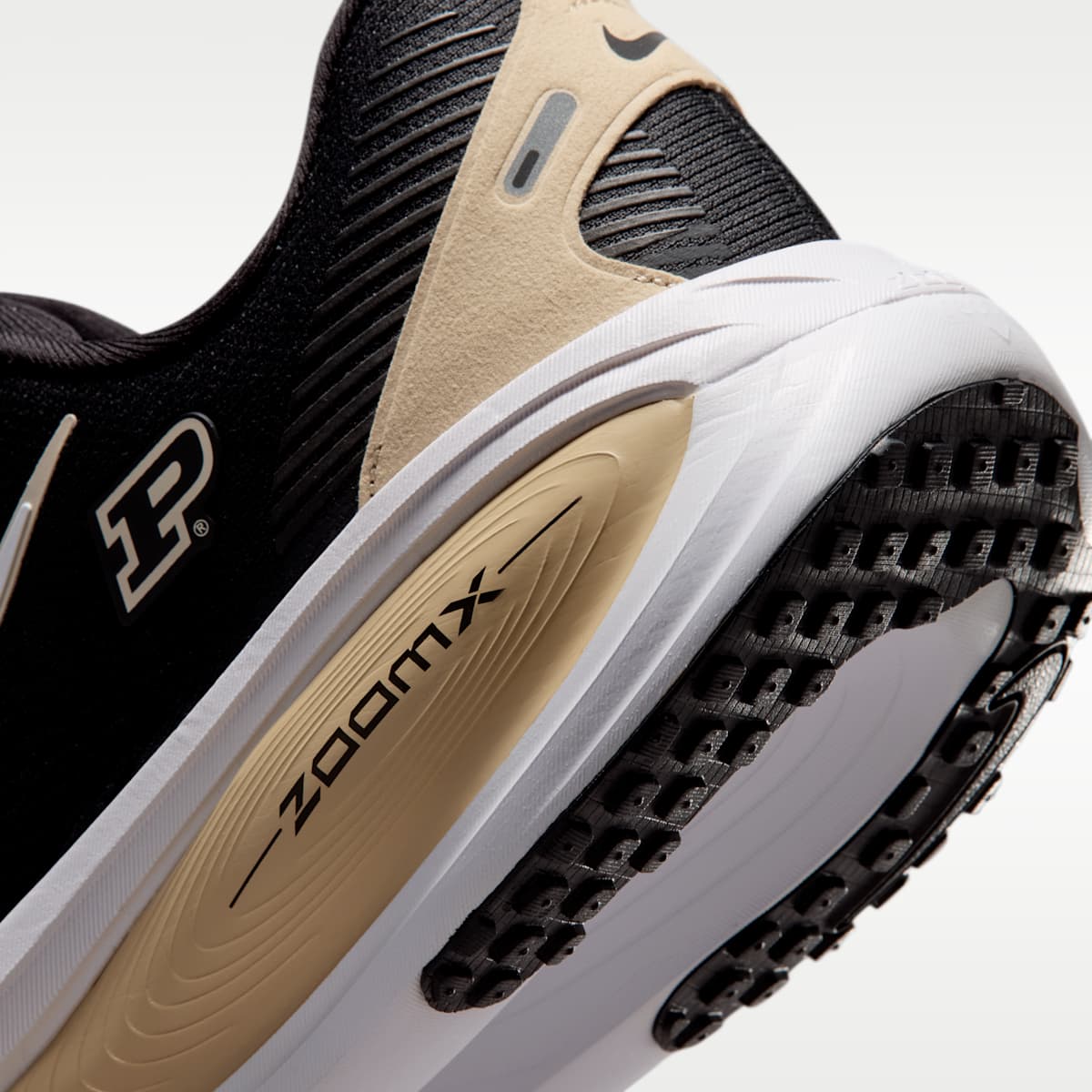Nike College Vomero 18 (Purdue) Men's Road Running Shoes - Black/Team Gold/White - Image 8