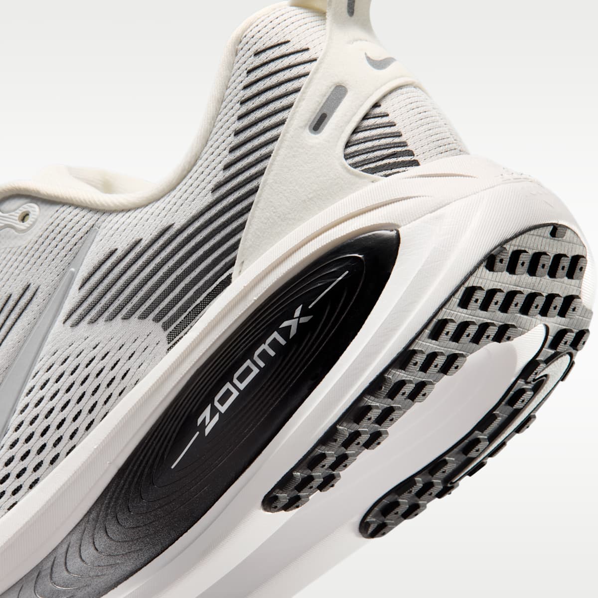 Nike Vomero 18 Men's Road Running Shoes - Summit White/Black/Off White/Metallic Silver - Image 8