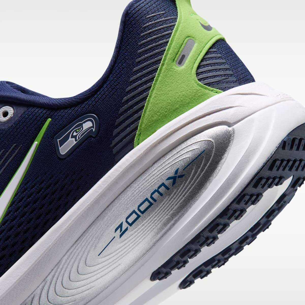 Nike Vomero 18 (Seattle Seahawks) Men's NFL Road Running Shoes - College Navy/Wolf Grey/White - Image 8