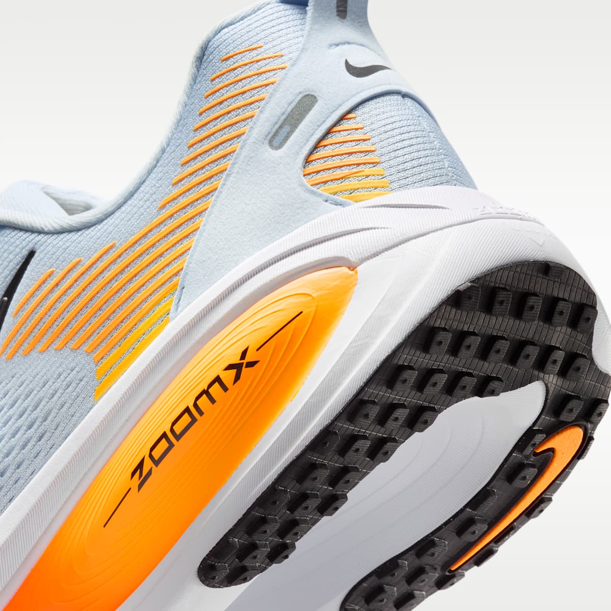 Nike Vomero 18 Men's Road Running Shoes (Wide) - Hydrogen Blue/Laser Orange/Total Orange/Black - Image 8