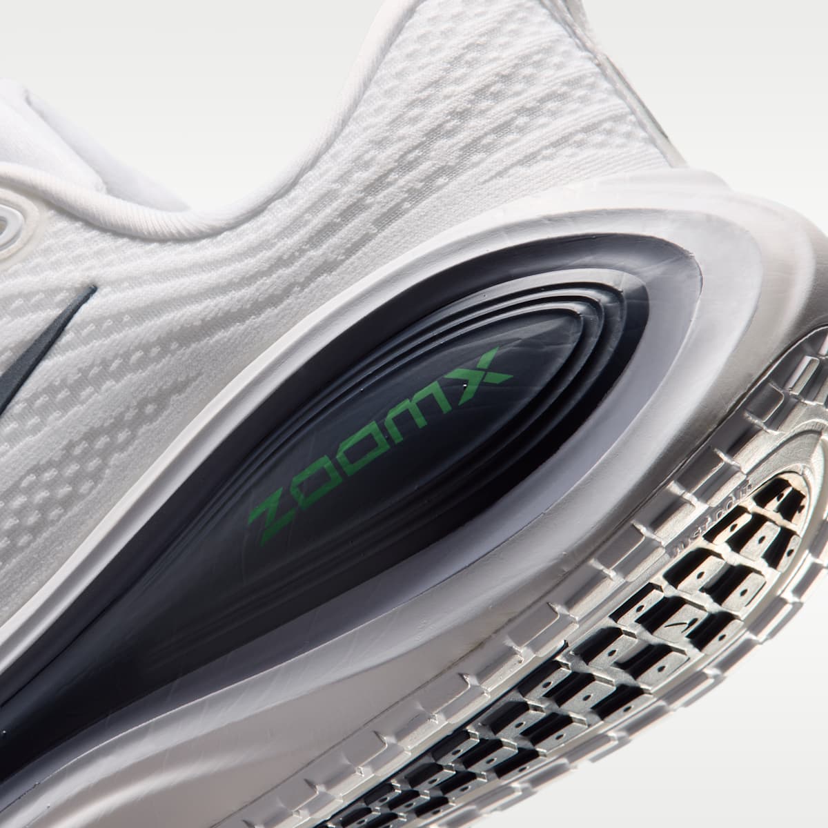 Nike Vomero Plus Men's Road Running Shoes (Wide) - White/Green Spark/World Indigo/Midnight Navy - Image 8