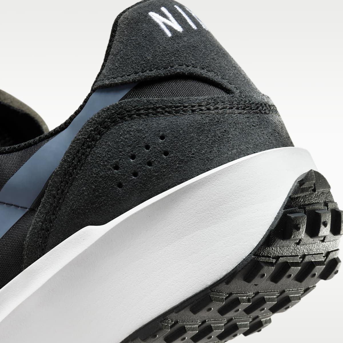 Nike Waffle Nav Men's Shoes - Black/Off Noir/White - Image 8