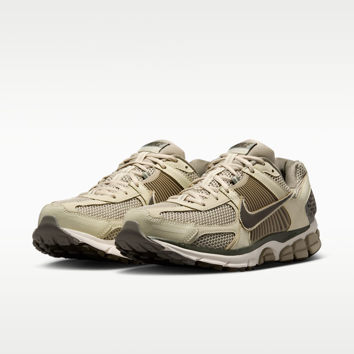 Nike Zoom Vomero 5 Men's Shoes - Desert Khaki/Light Khaki/Classic Olive/Dark Hazel - Image 5