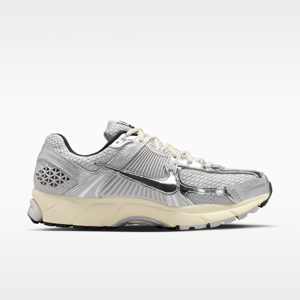 Nike Zoom Vomero 5 Men's Shoes - Grey Fog/Metallic Silver/Coconut Milk/Chrome - Image 3
