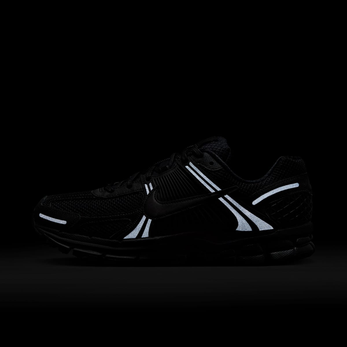 Nike Zoom Vomero 5 Men's Shoes - Black/Black - Image 9