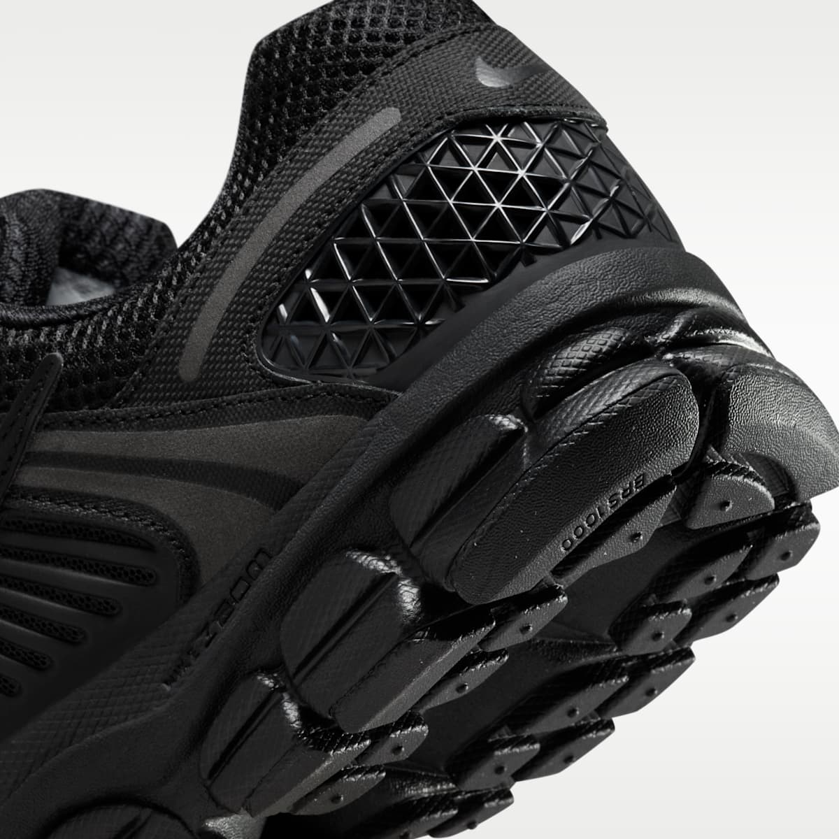 Nike Zoom Vomero 5 Men's Shoes - Black/Black - Image 8