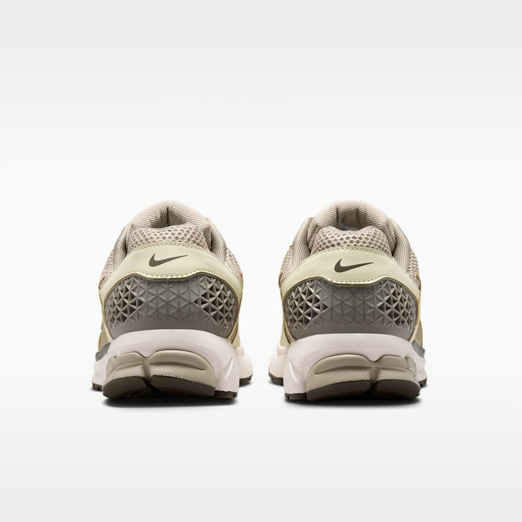 Women's Nike Zoom Vomero 5 Men's Shoes - Desert Khaki/Light Khaki/Classic Olive/Dark Hazel