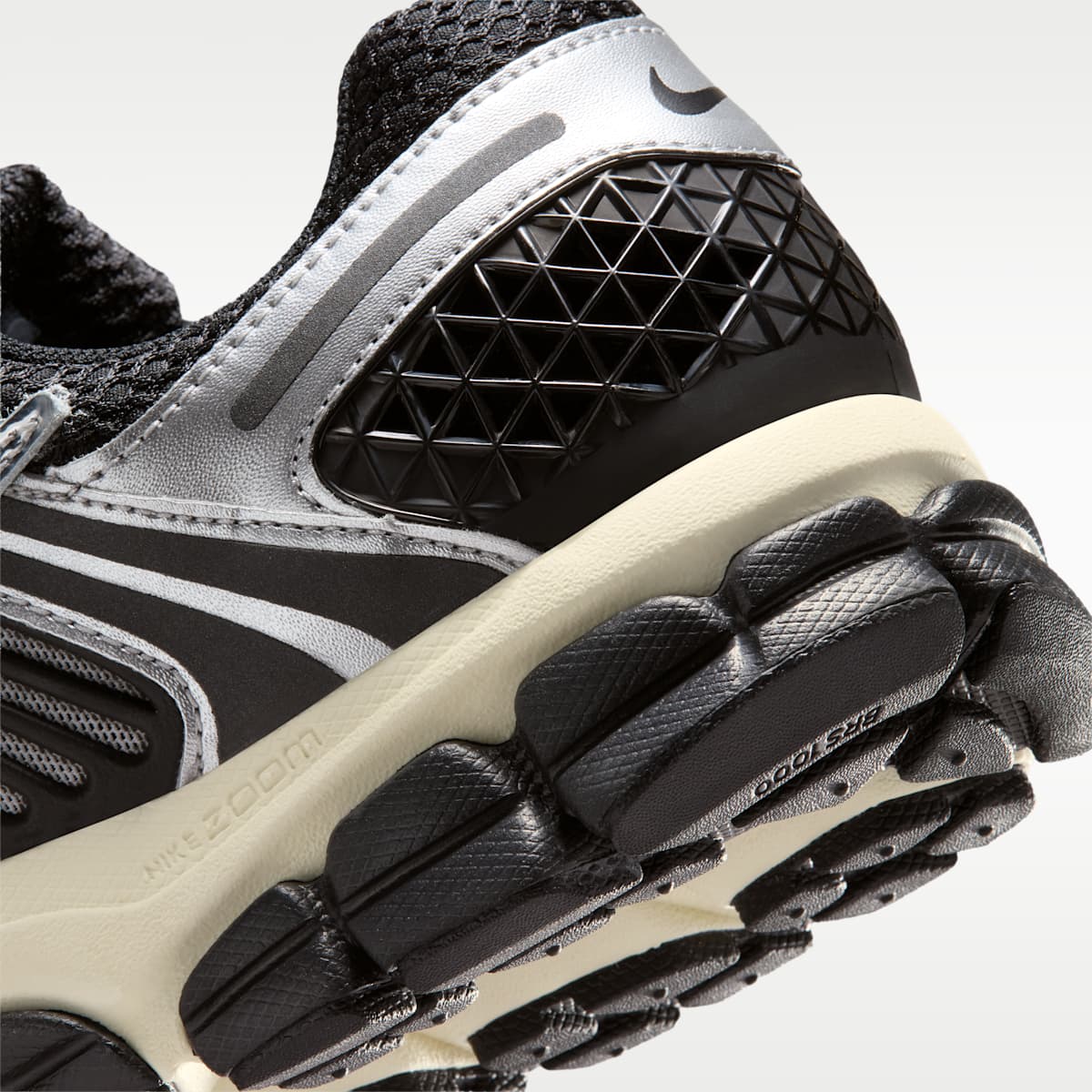 Nike Zoom Vomero 5 Men's Shoes - Black/Metallic Silver/Coconut Milk/Chrome - Image 8