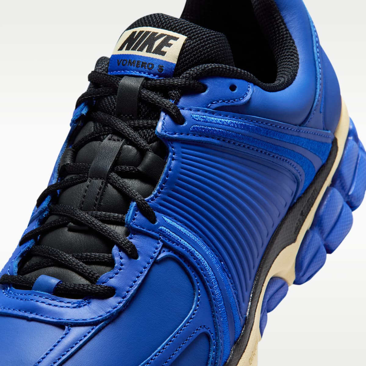 Nike Zoom Vomero 5 Men's Shoes - Hyper Royal/Game Royal/Black/Sail - Image 7