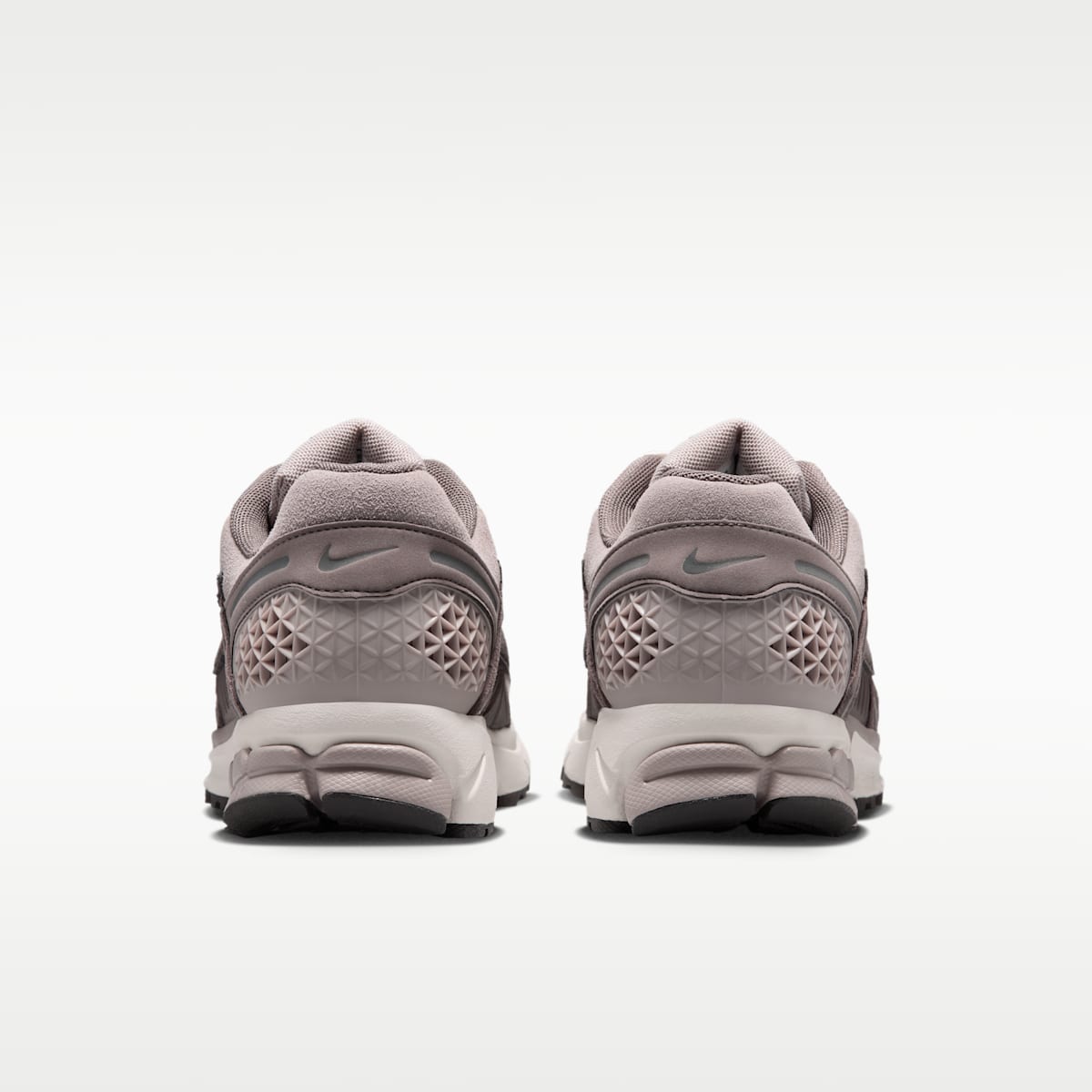 Nike Zoom Vomero 5 SE Men's Shoes - College Grey/Cave Stone/Sail/Medium Ash - Image 6