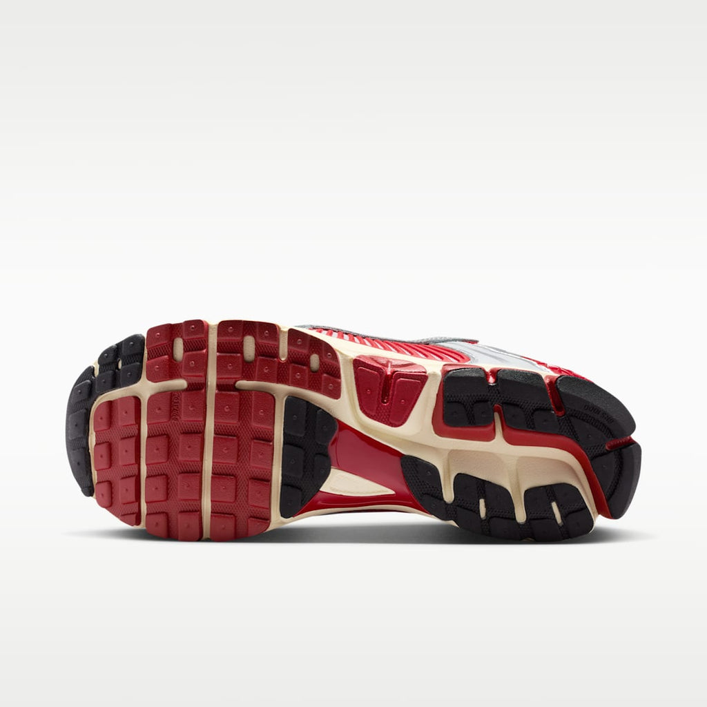 Nike Zoom Vomero 5 Men's Shoes - Gym Red/Metallic Silver/Coconut Milk/Chrome - Image 2