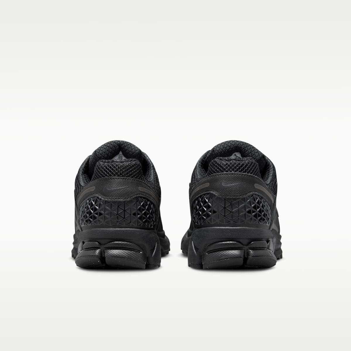 Nike Zoom Vomero 5 Men's Shoes - Black/Black - Image 6