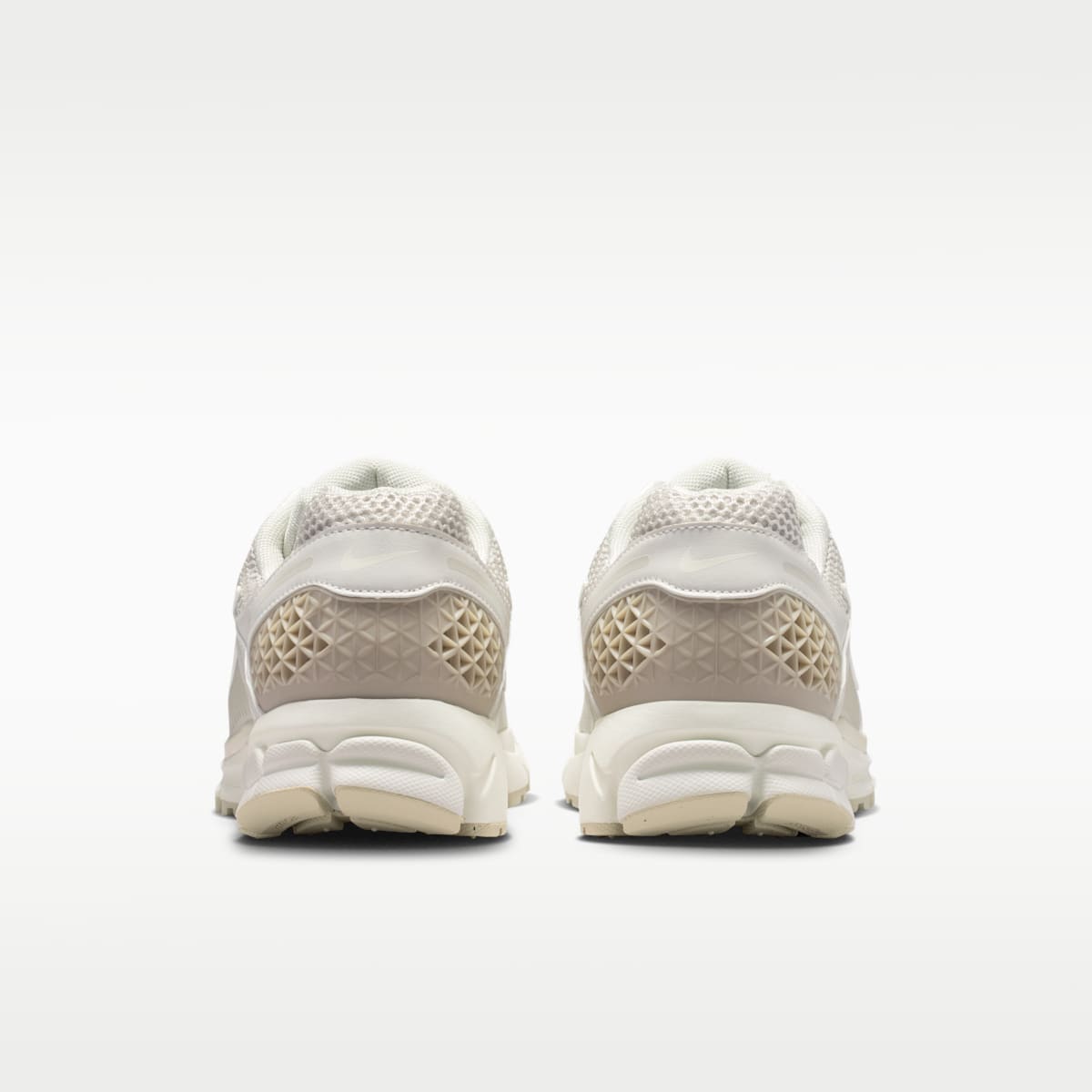 Nike Zoom Vomero 5 Men's Shoes - Phantom/Cream II/Sail/Light Bone - Image 6