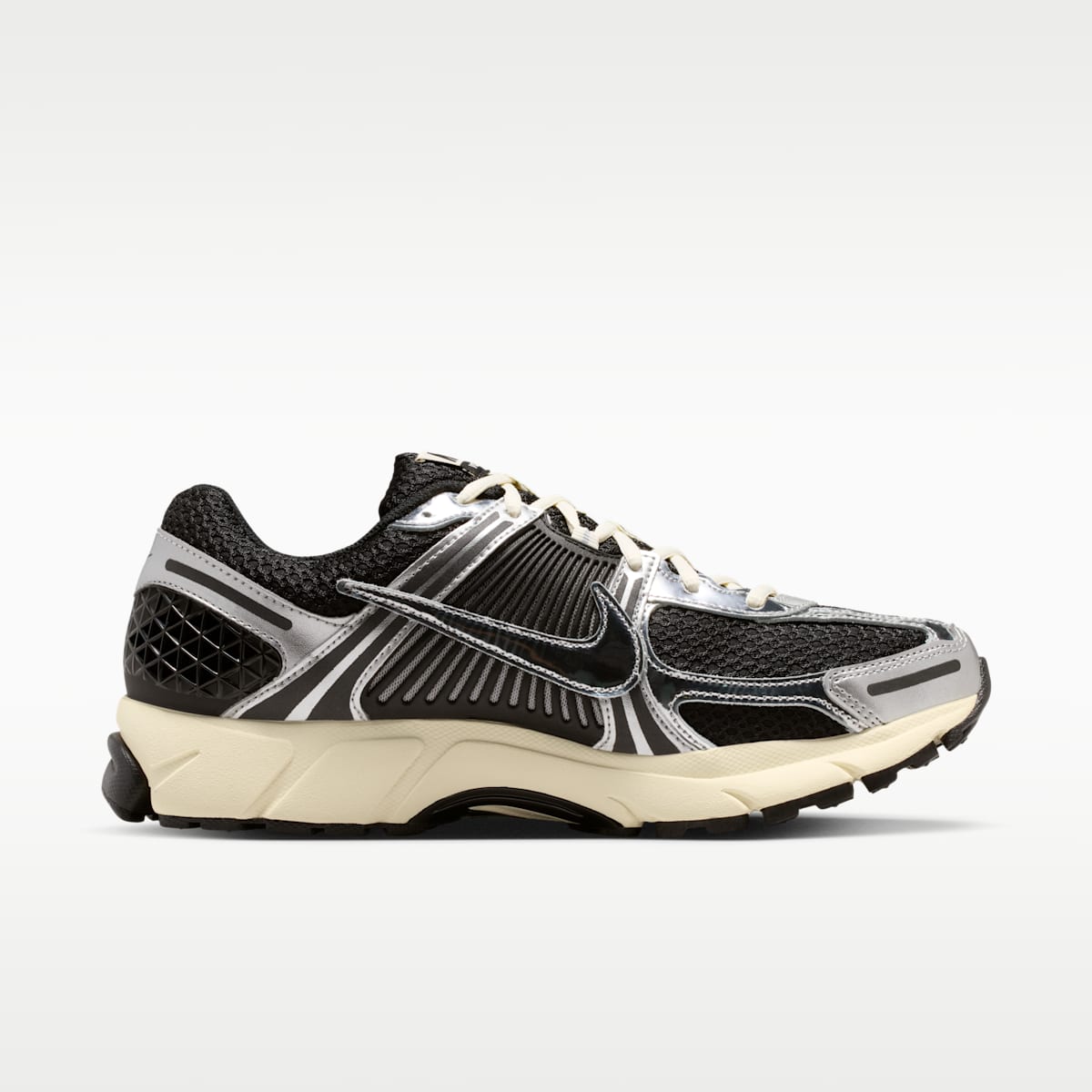 Nike Zoom Vomero 5 Men's Shoes - Black/Metallic Silver/Coconut Milk/Chrome - Image 3