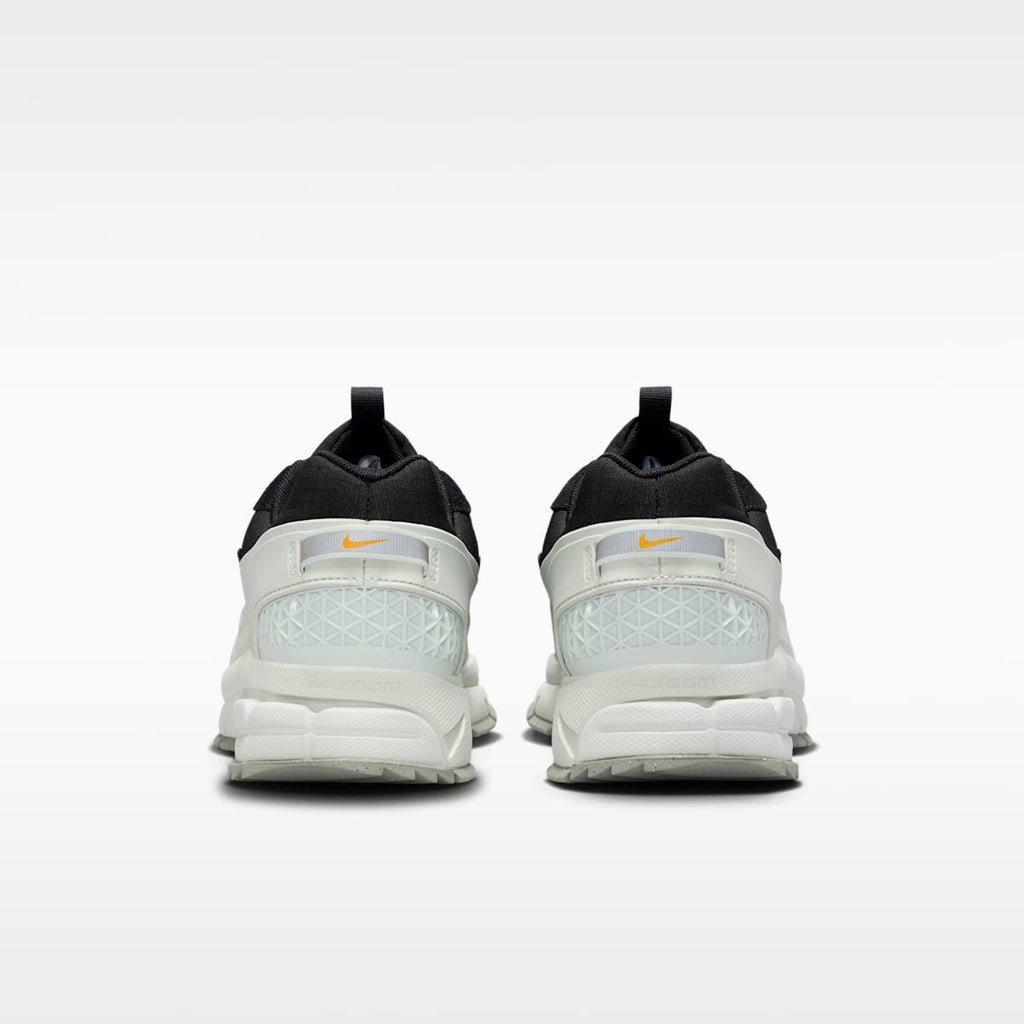 Nike Zoom Vomero Roam Men's Winterized Shoes - Black/Light Silver/Jade Horizon/Black - Image 6
