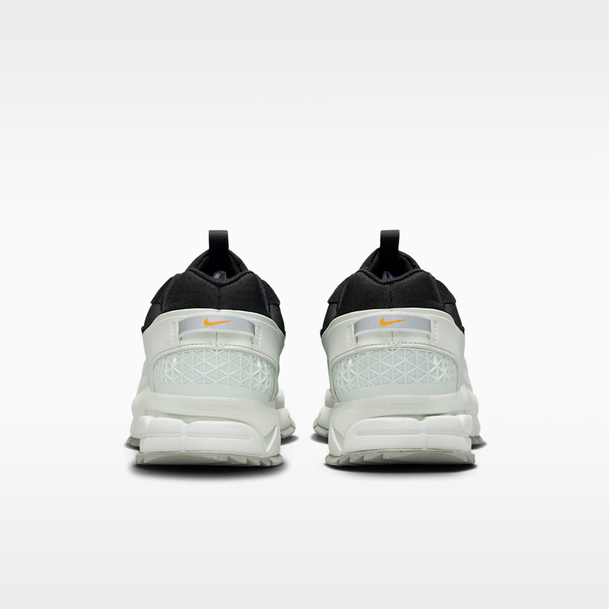 Nike Zoom Vomero Roam Men's Winterized Shoes - Black/Light Silver/Jade Horizon/Black - Image 6