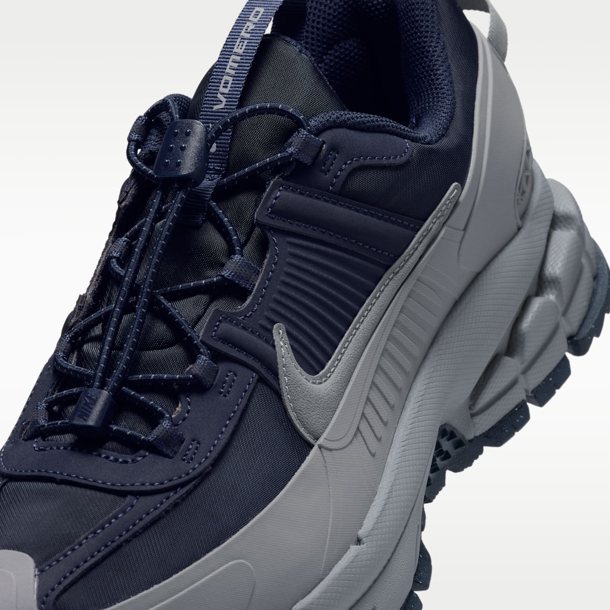 Nike Zoom Vomero Roam Men's Winterized Shoes - Obsidian/Stealth/Midnight Navy/Stealth - Image 7