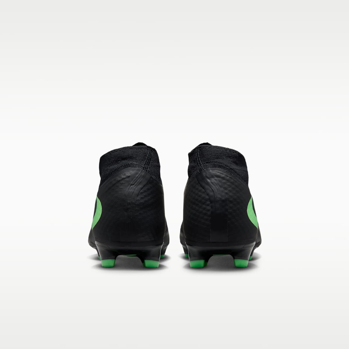 Women's Nike Phantom 6 High Academy Multi-Ground Soccer Cleats - Black/Black/Illusion Green