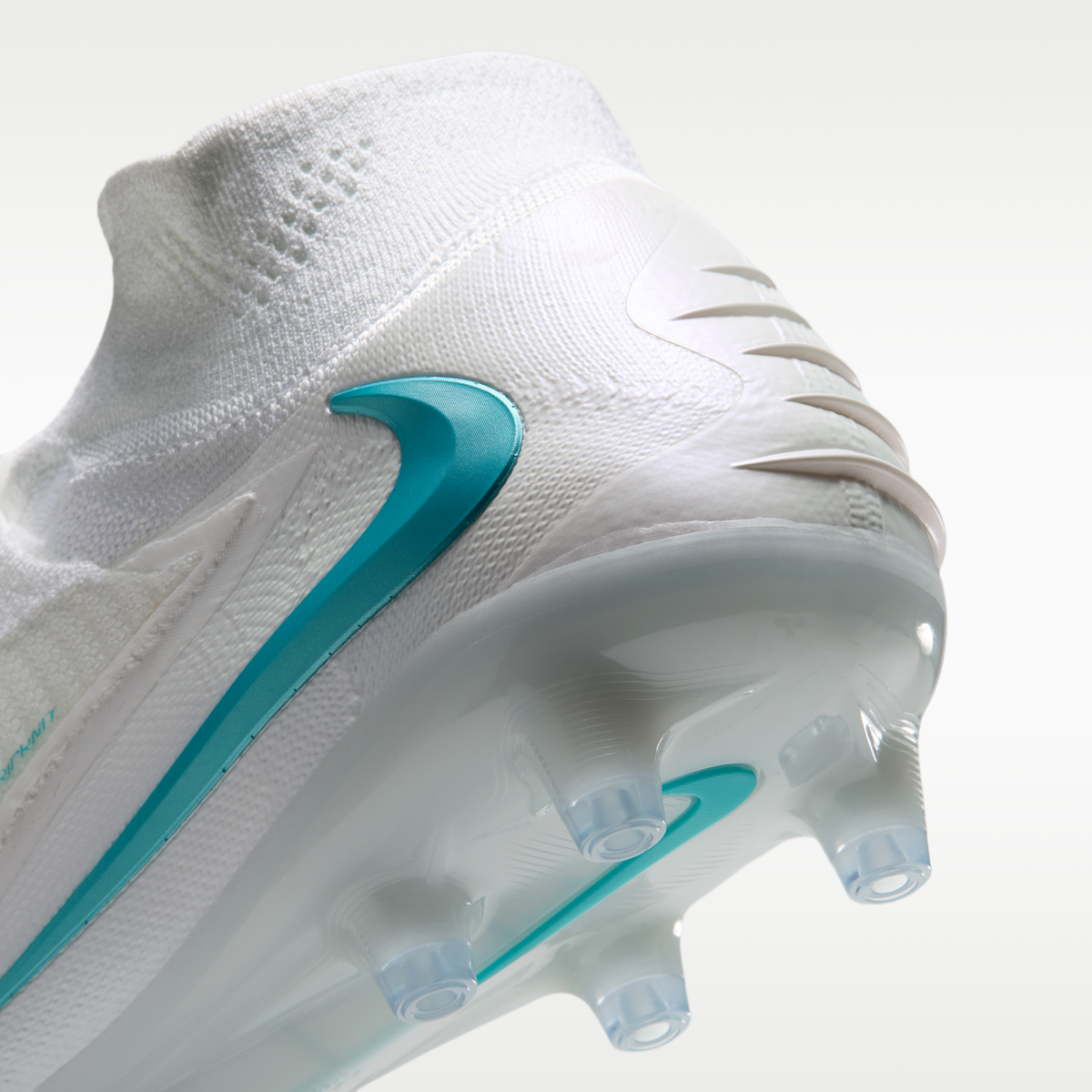 Women's Nike Phantom 6 High Elite Artificial-Grass Soccer Cleats - White/White/Dusty Cactus