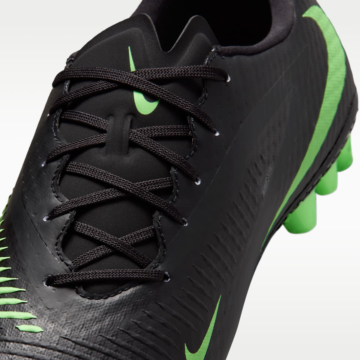 Women's Nike Phantom 6 Low Academy Artificial-Grass Soccer Cleats - Black/Black/Illusion Green