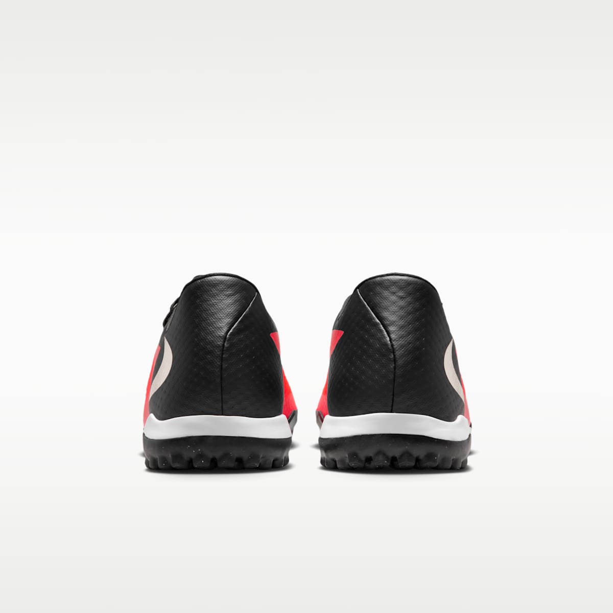Women's Nike Phantom 6 Low Academy Turf Soccer Shoes - Bright Crimson/Black/Blur