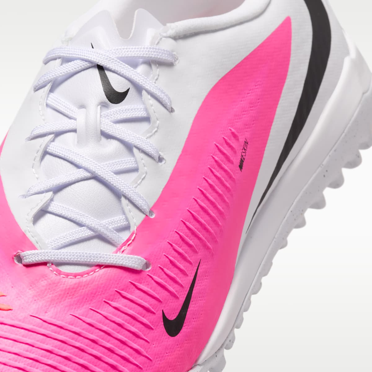Women's Nike Phantom 6 Low Academy Turf Soccer Shoes - Multi-Color/Black
