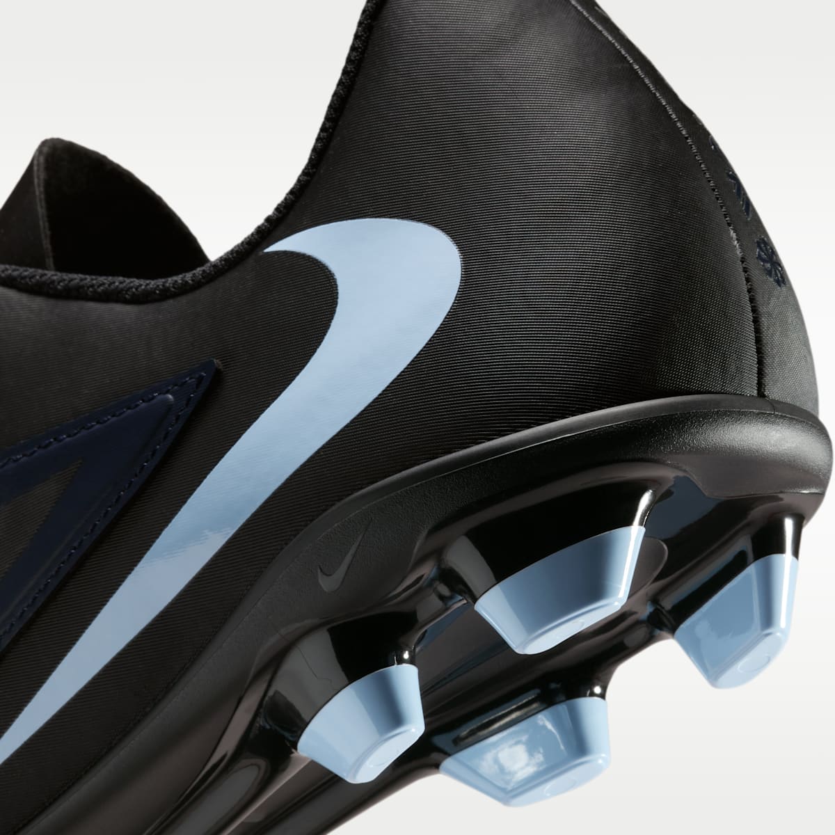 Nike Phantom 6 Low Club Multi-Ground Soccer Cleats - Black/Black - Image 9