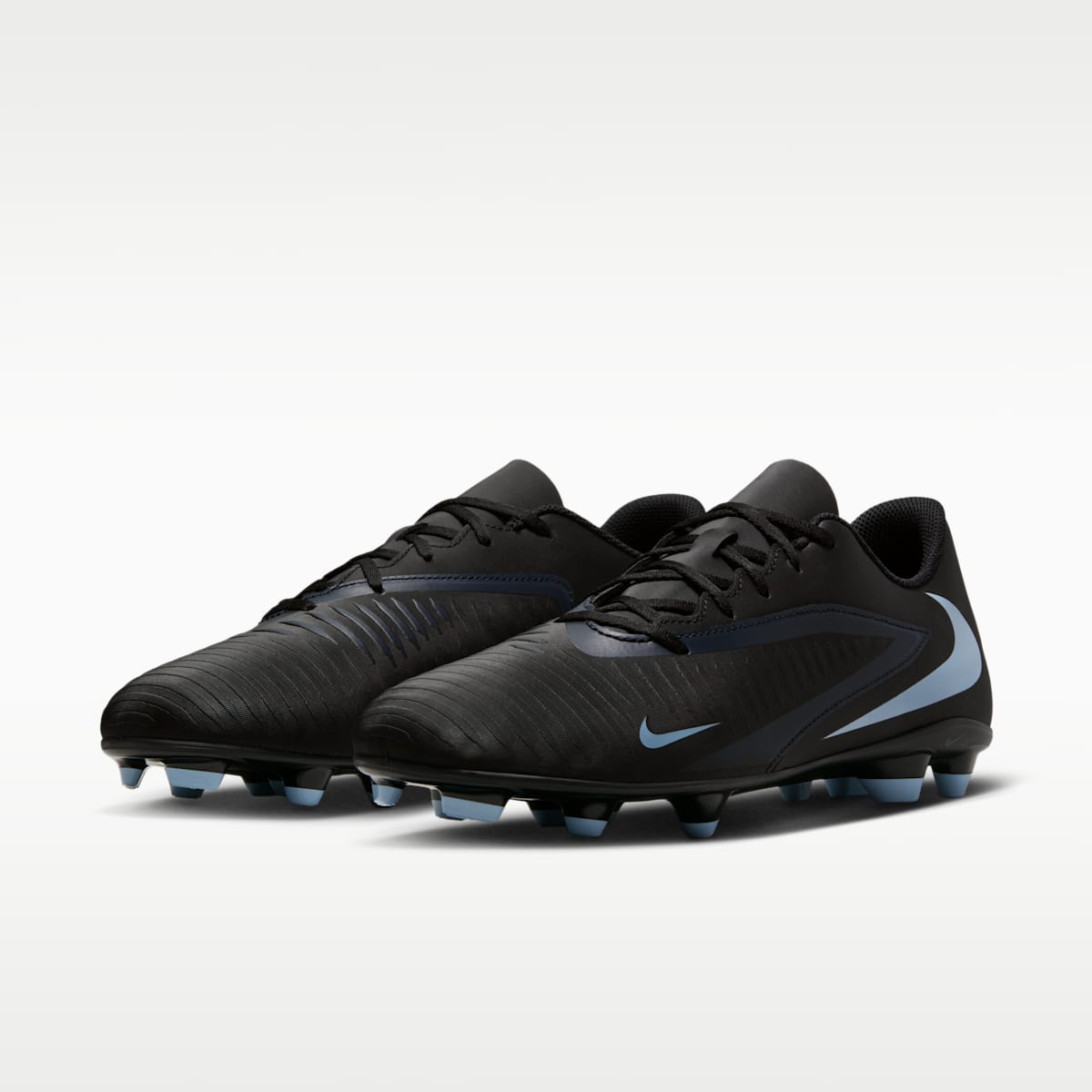 Nike Phantom 6 Low Club Multi-Ground Soccer Cleats - Black/Black - Image 5
