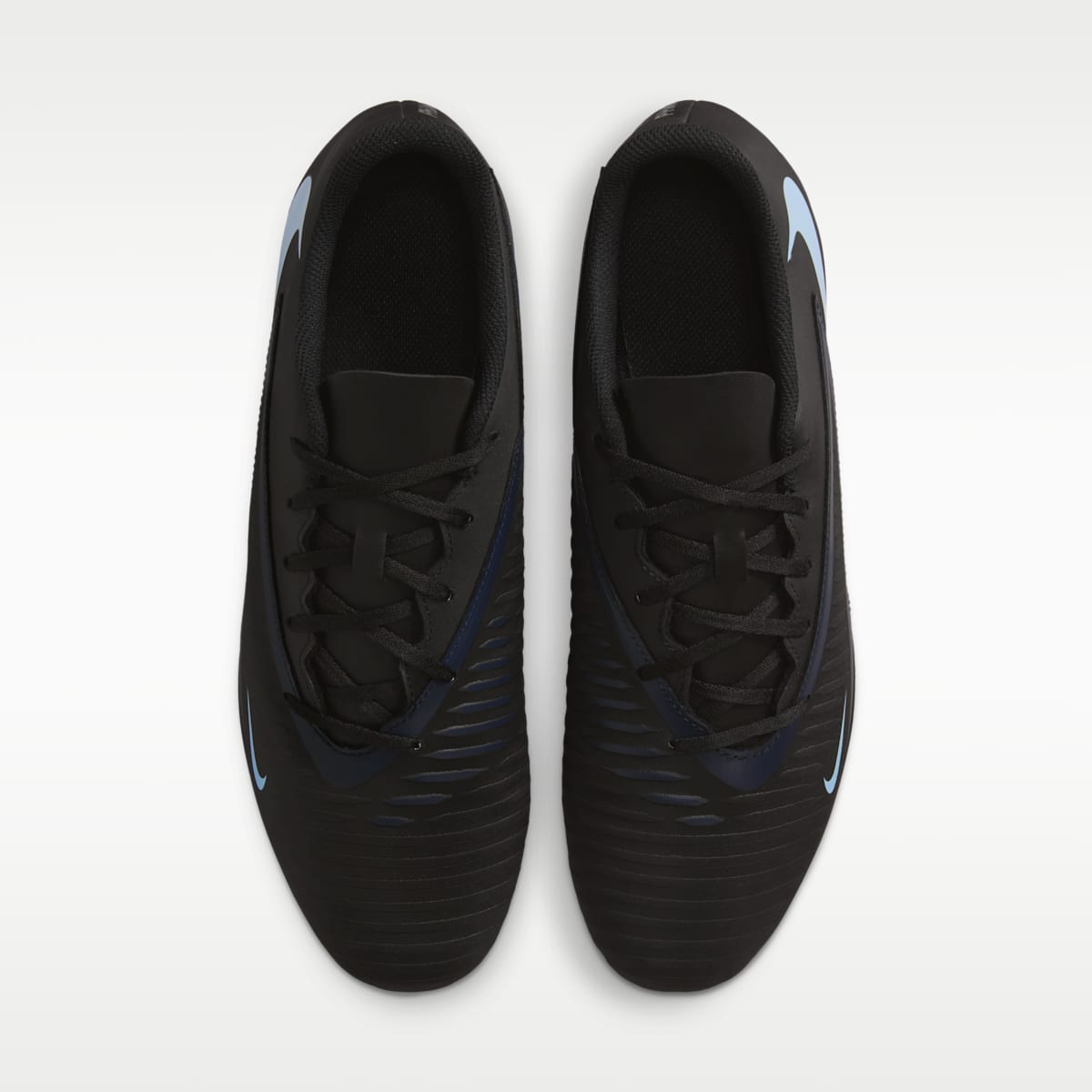 Nike Phantom 6 Low Club Multi-Ground Soccer Cleats - Black/Black - Image 4