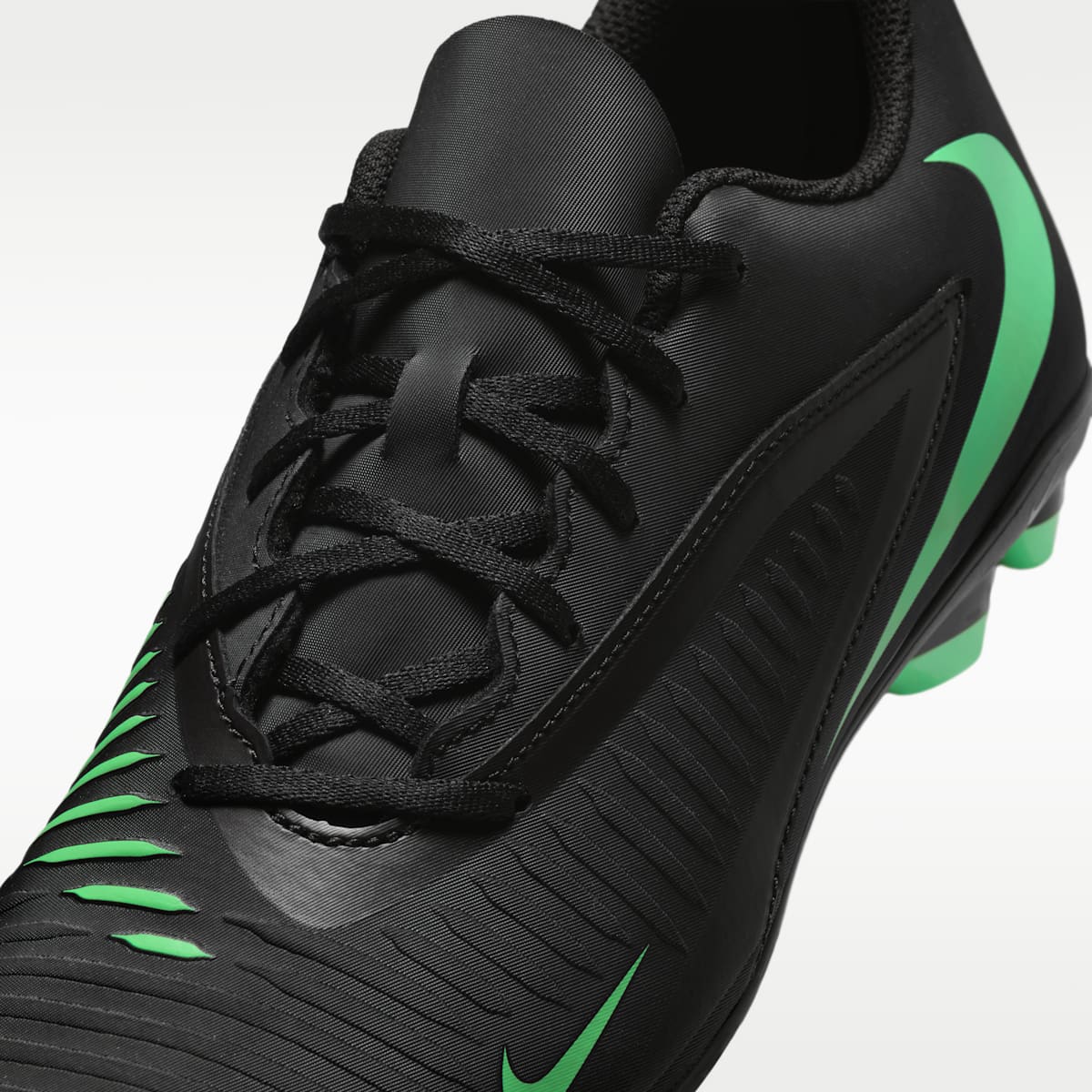 Nike Phantom 6 Low Club Multi-Ground Soccer Cleats - Black/Black/Illusion Green - Image 8
