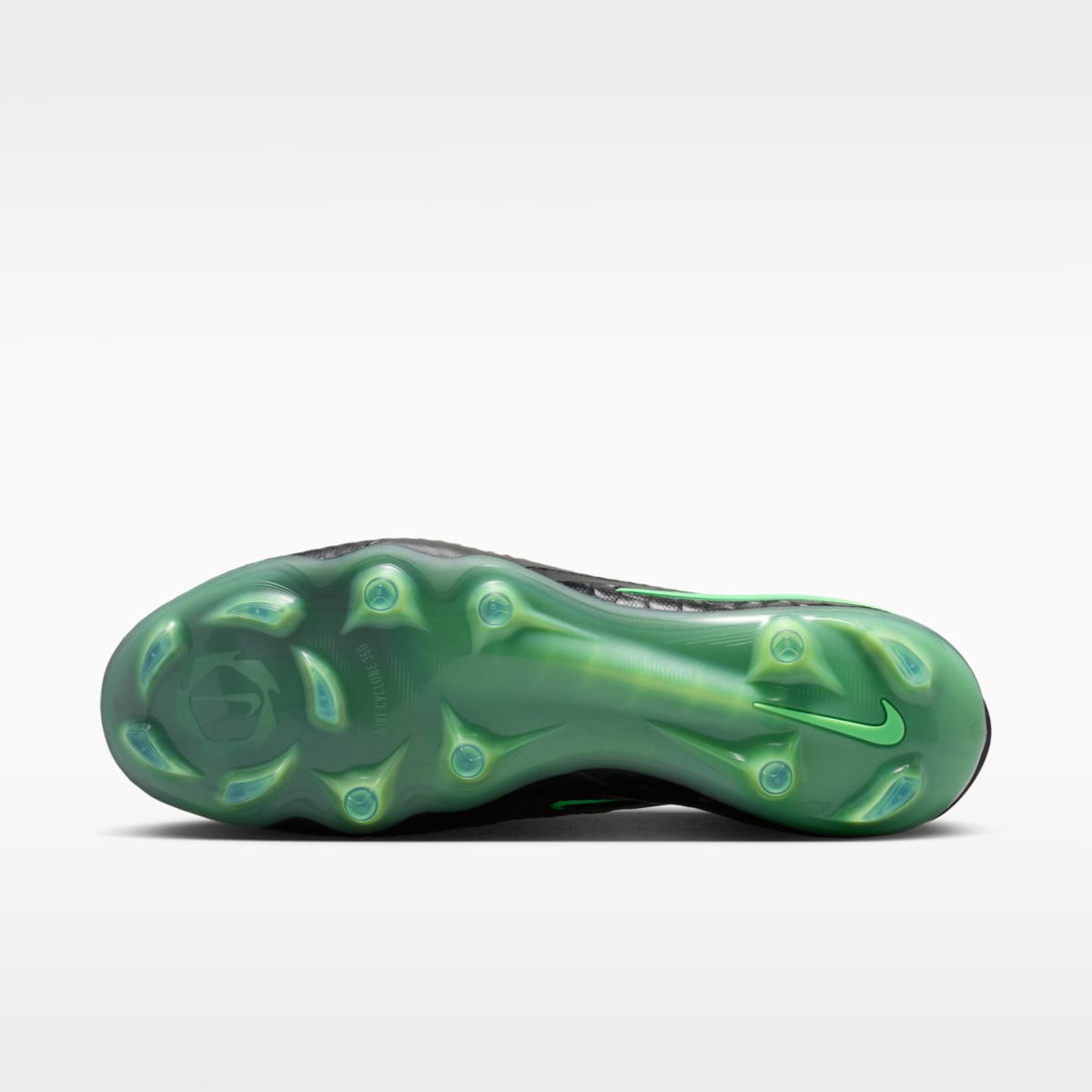 Women's Nike Phantom 6 Low Elite Firm-Ground Soccer Cleats - Black/Black/Illusion Green