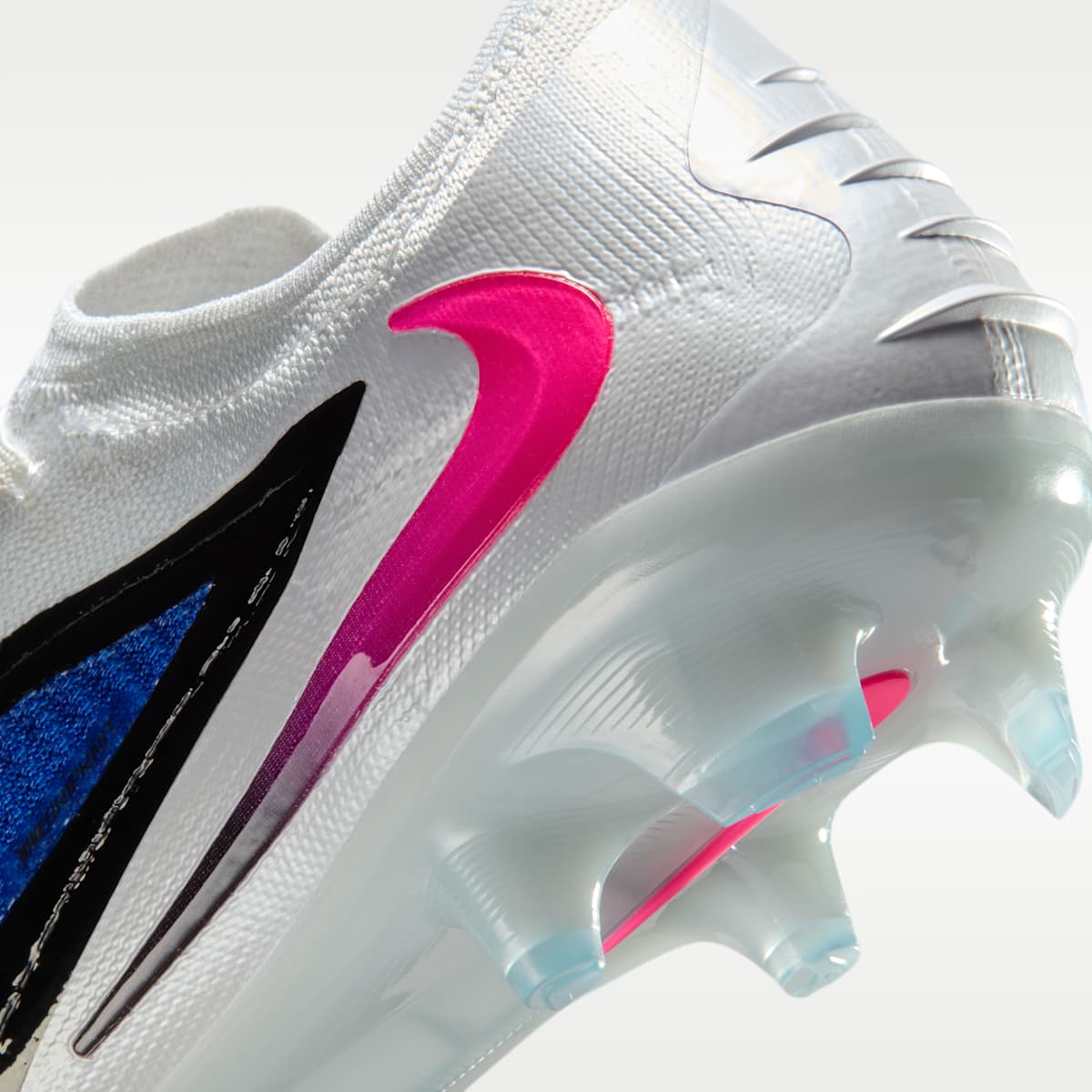 Nike Phantom 6 Low Elite Firm-Ground Soccer Cleats - Racer Blue/White/Pink Blast - Image 9
