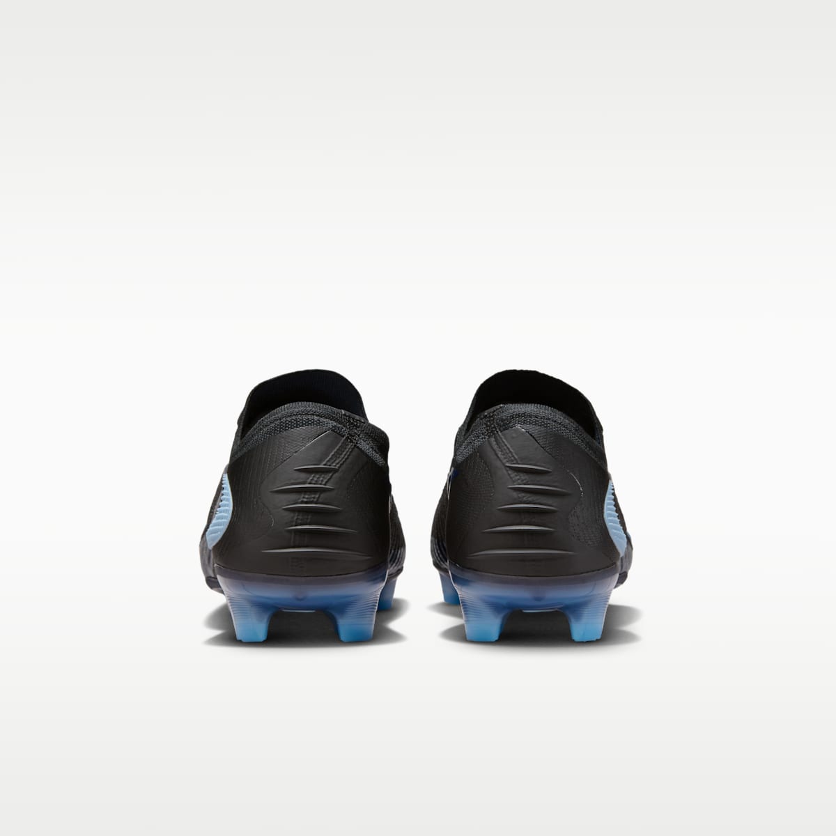 Nike Phantom 6 Low Elite Firm-Ground Soccer Cleats - Black/Black - Image 6