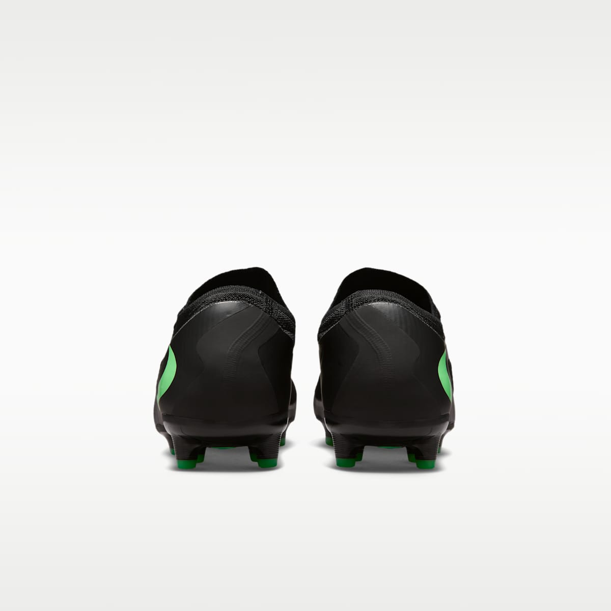 Women's Nike Phantom 6 Low Pro Artificial-Grass Soccer Cleats - Black/Black/Illusion Green