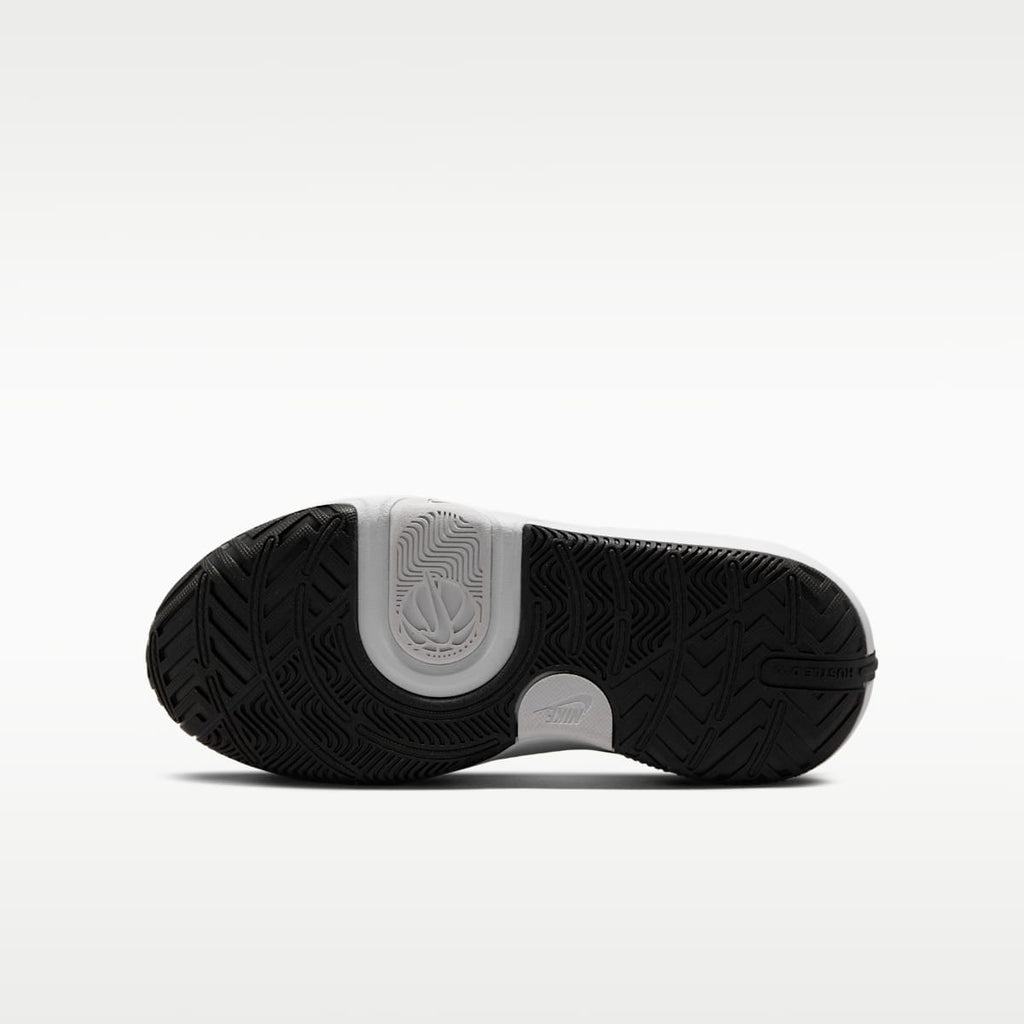 Nike Team Hustle D 11 Big Kids' Basketball Shoes - Black/White