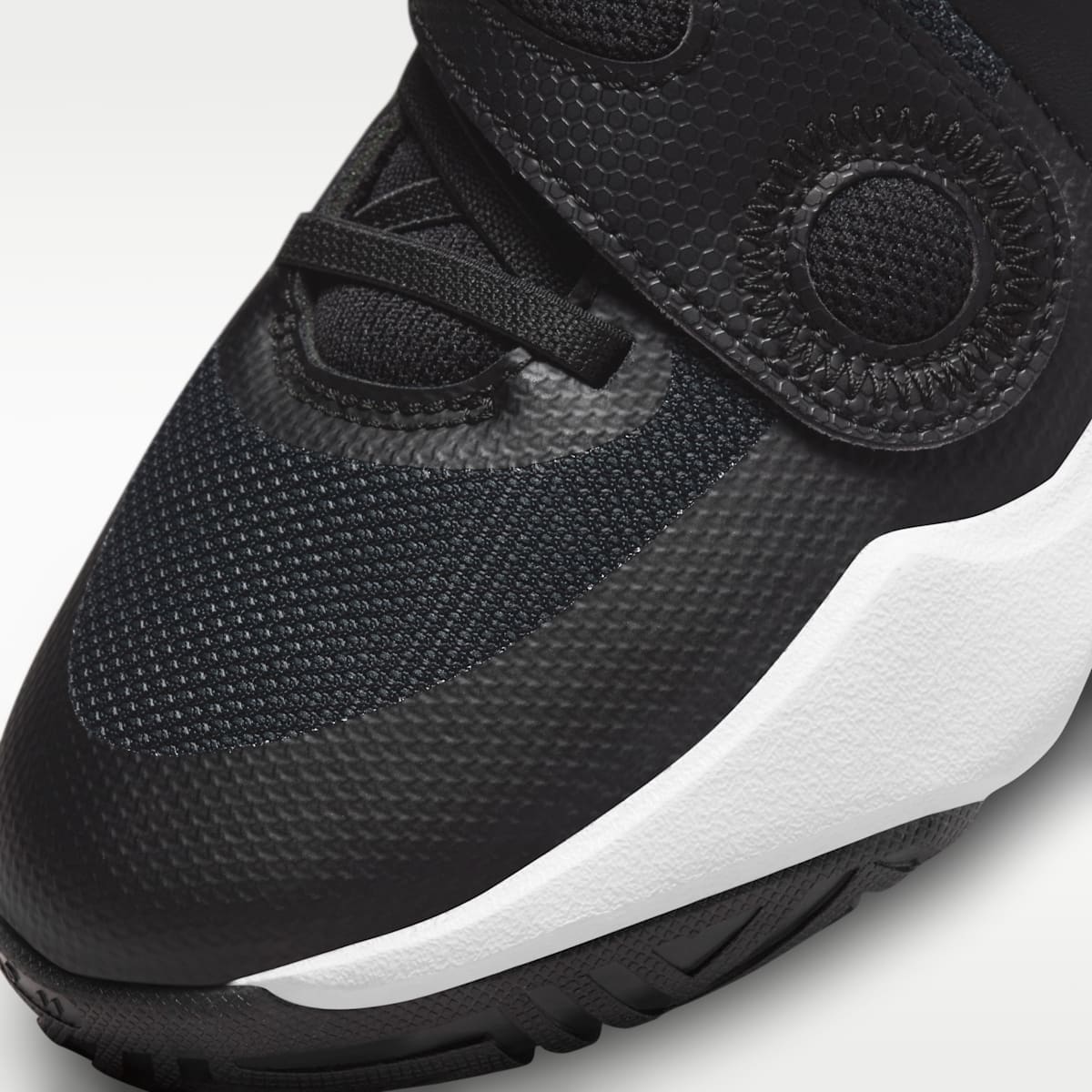 Nike Team Hustle D 11 Big Kids' Basketball Shoes - Black/White